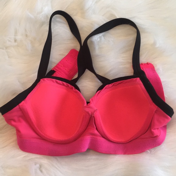 VSX Sports Bra - Picture 3 of 6